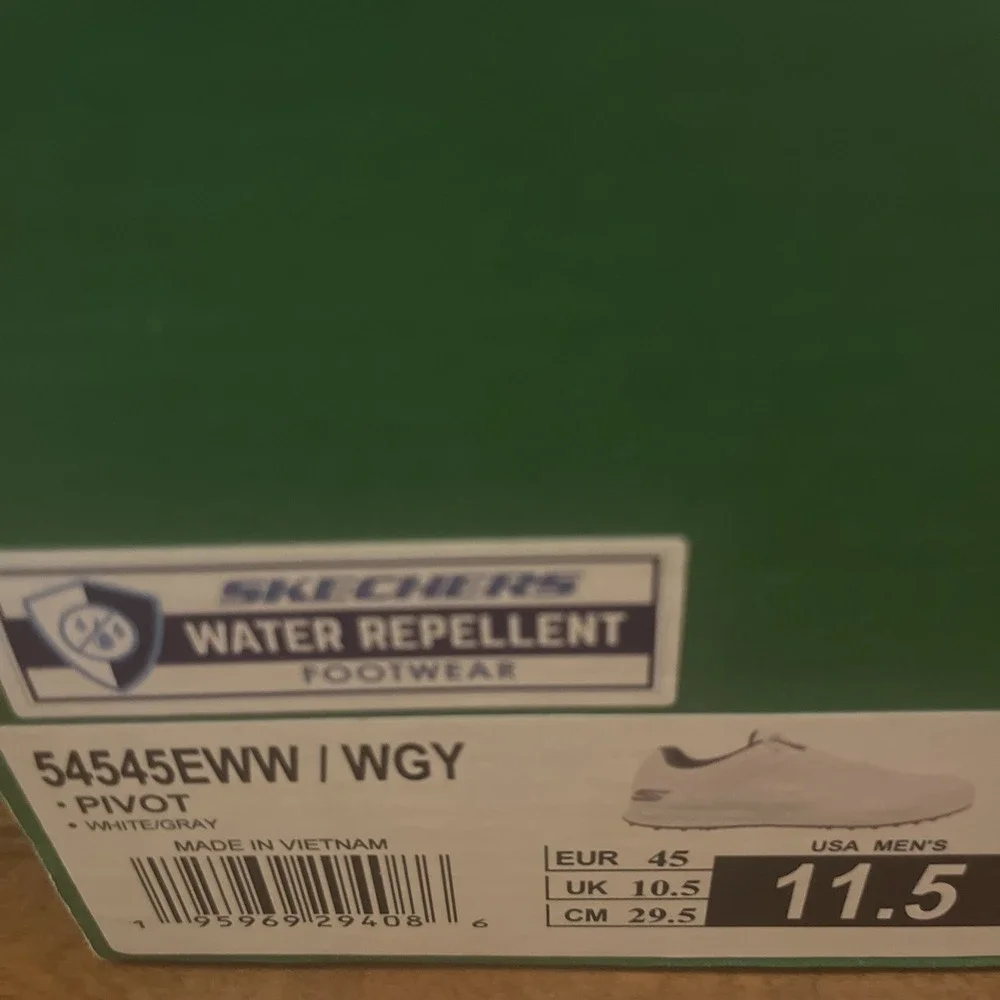 Sketchers Pivot Golf Shoes Men's 11.5 Extra Wide White Spikeless 54645EWW